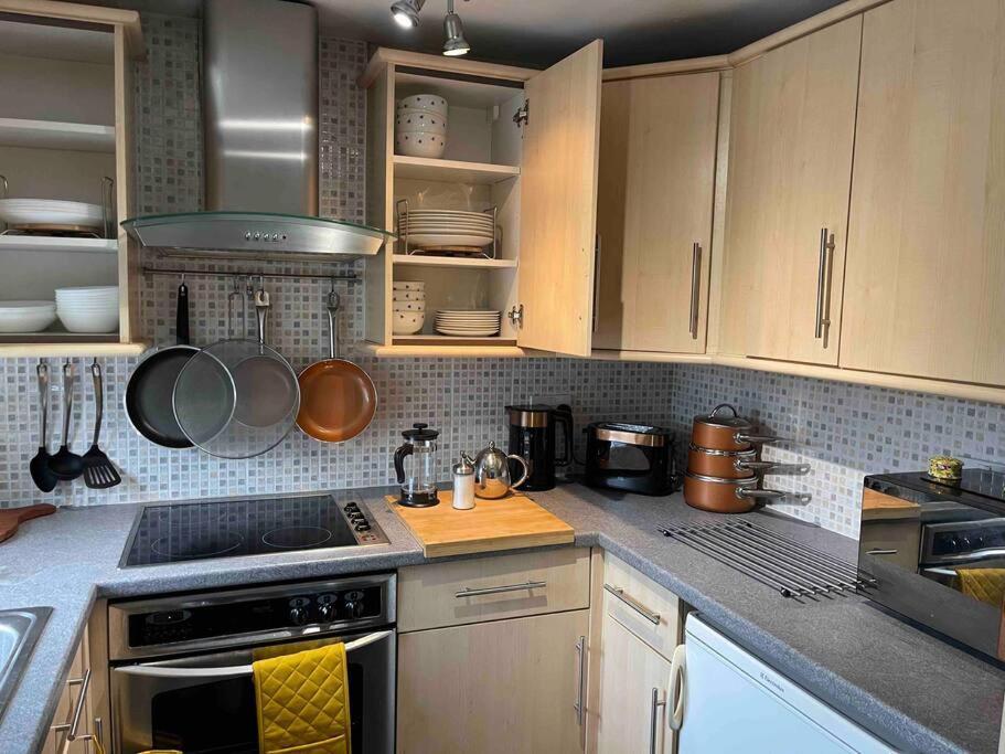 Yew Tree Cottage, 3 Bedroom, 4 Church Row Defynnog Devynock Exterior foto