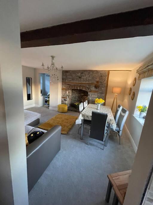 Yew Tree Cottage, 3 Bedroom, 4 Church Row Defynnog Devynock Exterior foto